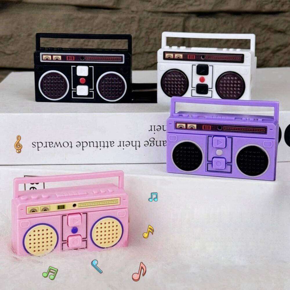 ZAKOL Retro Creative Funny Mini Radio Recorder Music Toys Bag Ornaments DIY Recording Blessing Key Ring Gift