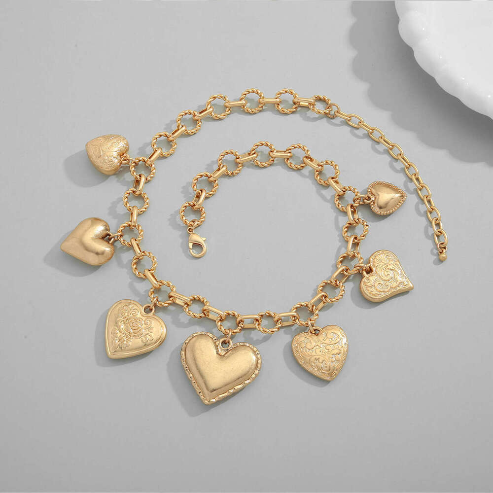 Statement Exaggerated Thick Chain High-End Embossed Vintage Tassel Metal Peach Heart Necklace Cross-Border