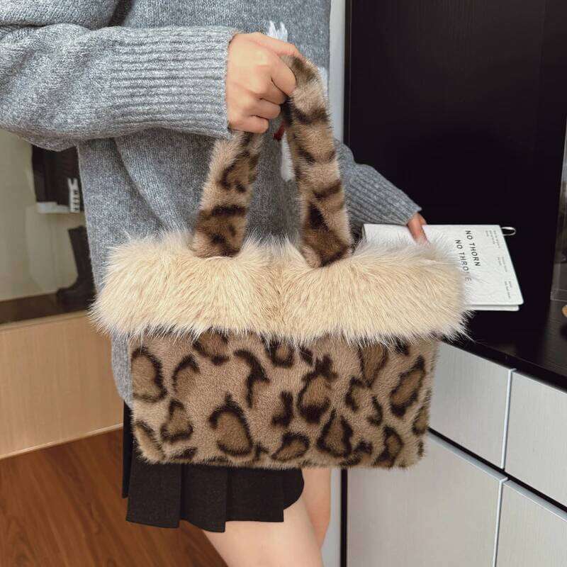 Purple Fur Women's Small Bucket Luxury Warm Plush Shoulder For Women Fashion Leopard Furry Clutch Bag Ladies Phone Purse Xiu Lai Si