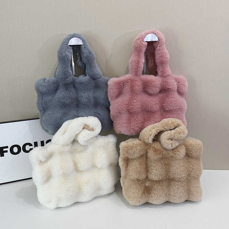 Plush Tote Bag New Fall/Winter Collection Cute Large Capacity Shoulder Bag Furry Bag