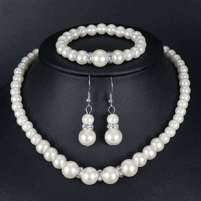 ZAKOL 4 Pcs Women's Pearl Fashion Simulated Pearls Versatile Earrings Necklaces Bracelets Jewelry Set Gift