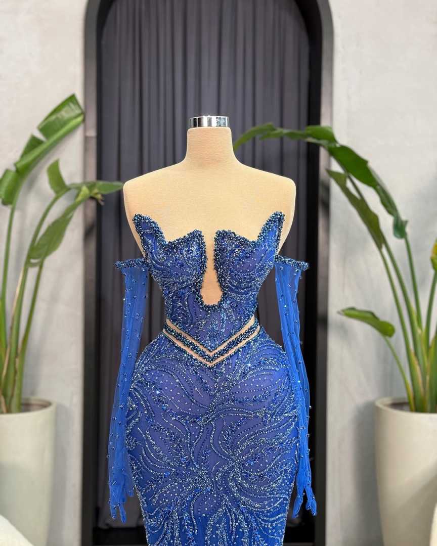 Exquisite Mermaid Evening Dress Strapless Long Sleeve Prom Gowns Charming Crystal Beaded Floor Length Party Dresses Customized