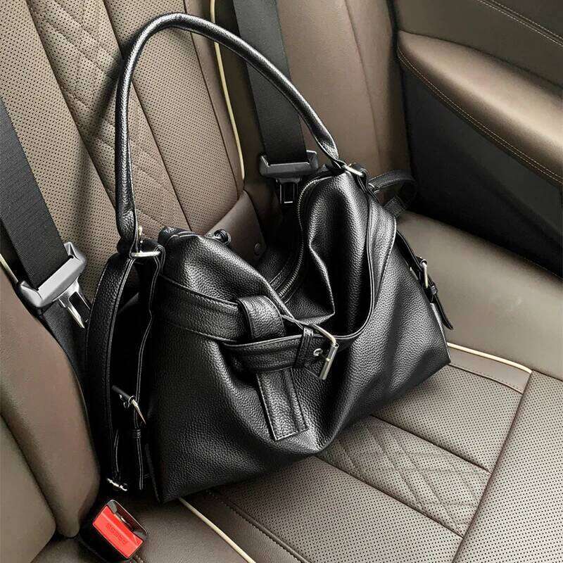 Large Capacity Soft Leather Tote Fashion Belt Buckle Handbag New Shoulder Messenger Retro Hot Girl Motorcycle Bag TIANOUDAISHU