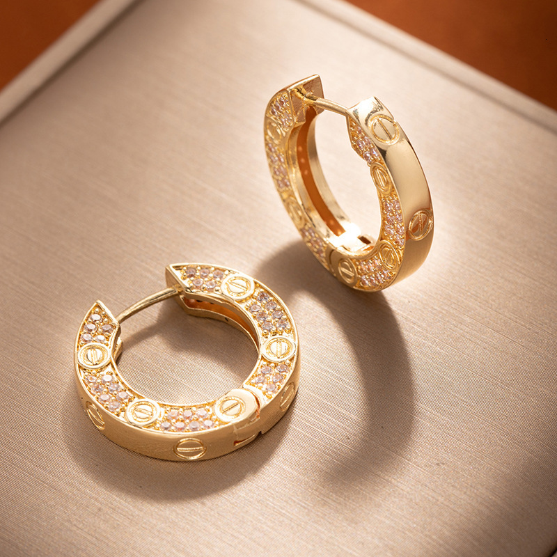 Designer Luxury Brand Designer Gold Small Circle Hoop Earrings For Women 2025 New High-end Elegant Simple Clip-on Ear Jewelry Hot-selling