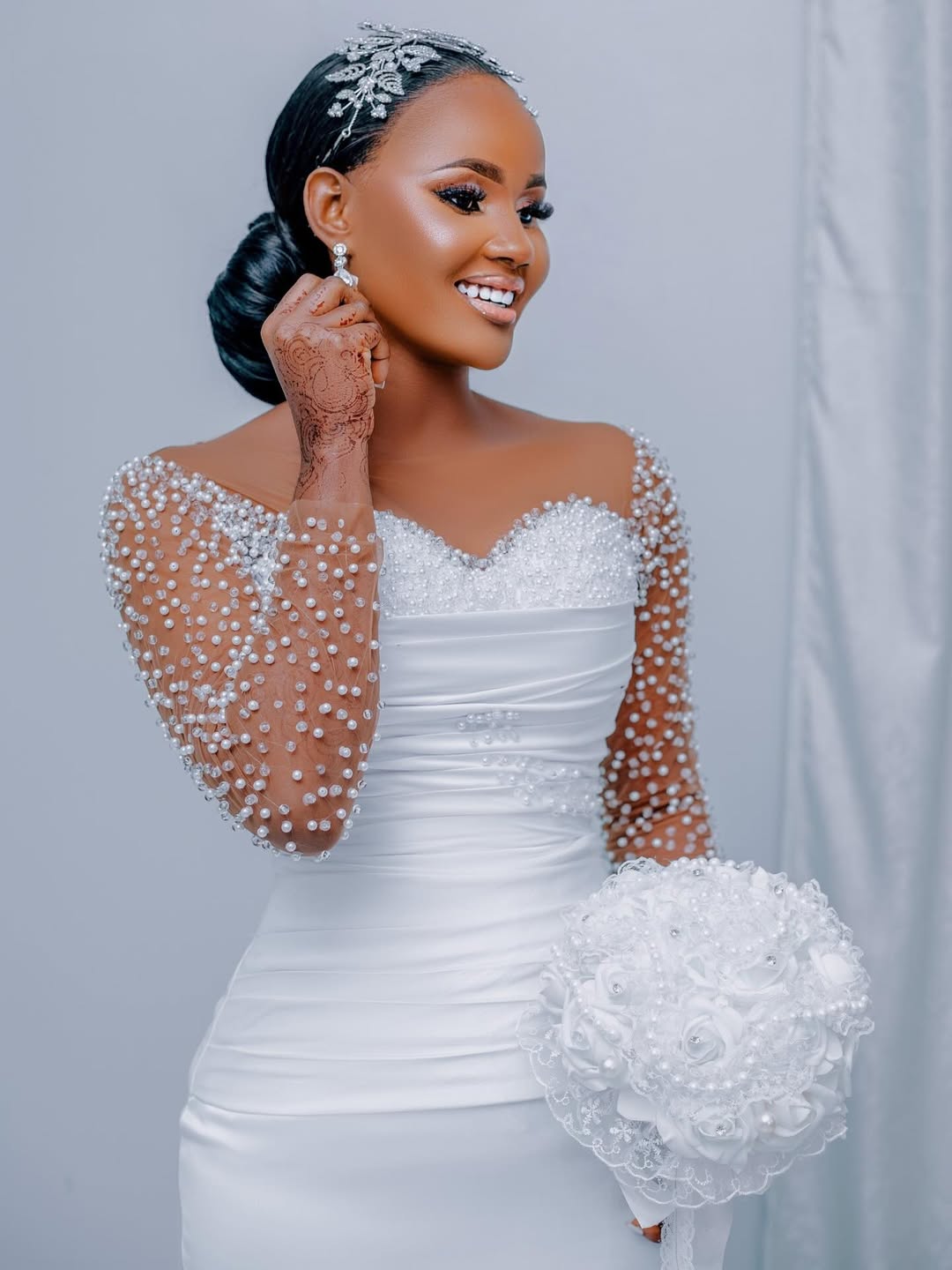 2026 Aso Ebi Arabic Mermaid Wedding Dress For Bride Bridal Gowns Illusion Sheer Neck Long Sleeves Beaded Satin Lace Wedding Gowns for Black Women D735