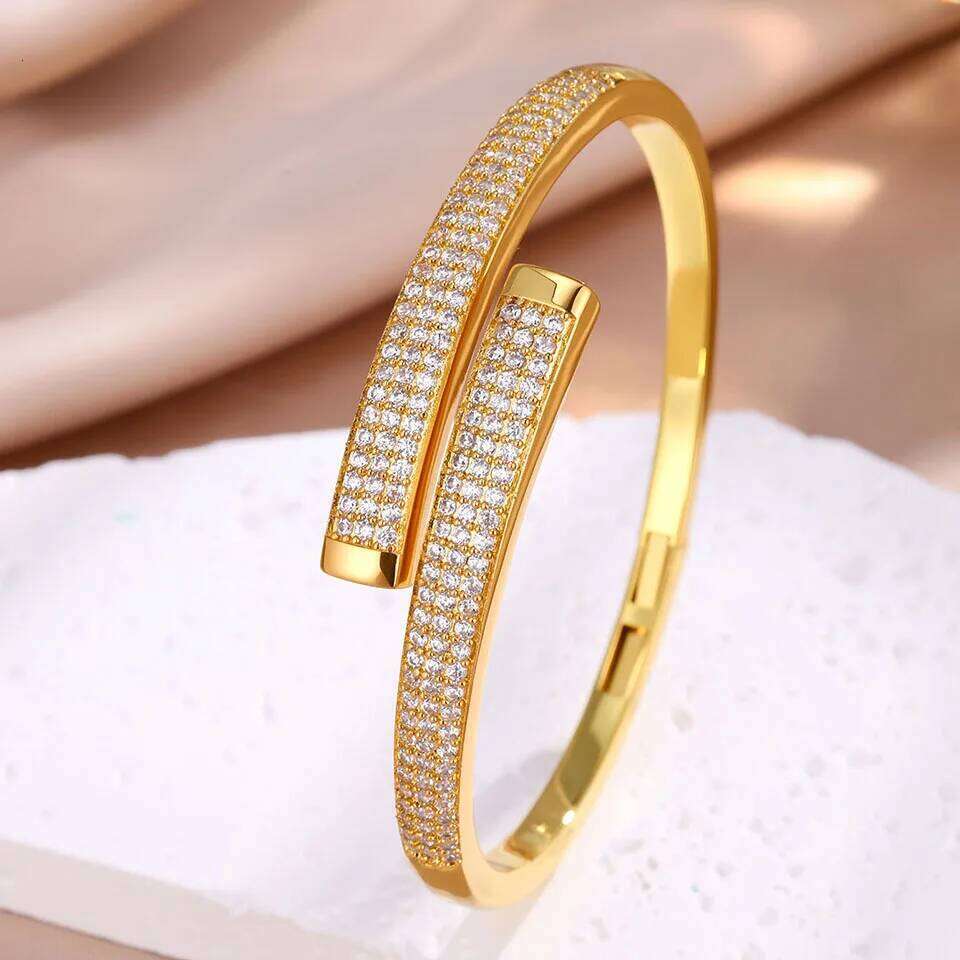 ZAKOL BulingBuling Slivery/Golden Open Bracelet Geometric Shiny Zircon 18K Gold Plated Gift Wedding Party Jewelry for Women