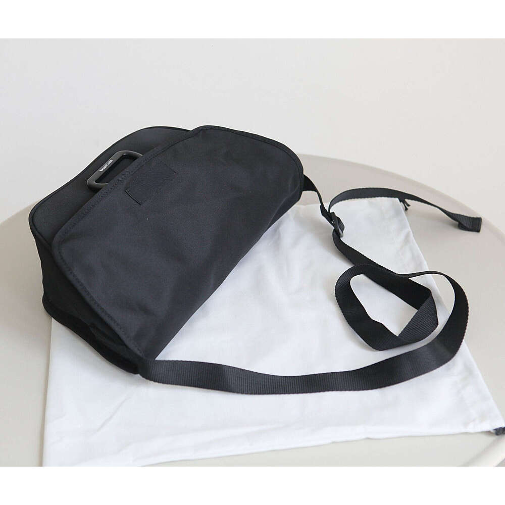 toteBag Shoulder ROSE NOIRE Magic Tape Carabiner Single Shoulder Bag! Unisex