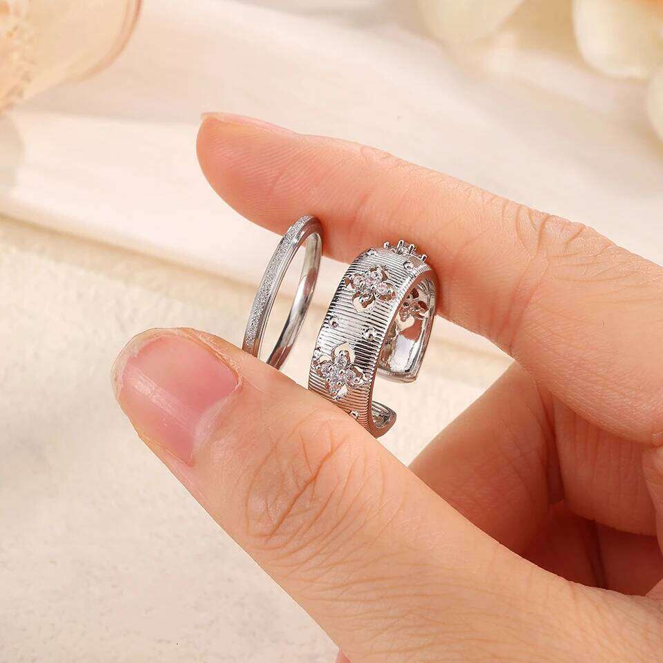 ZAKOL Fashion Four-leaf Flower Design Stacked Stainless Steel Ring Shiny Frosted Texture Finger Rings for Women Daily Wear