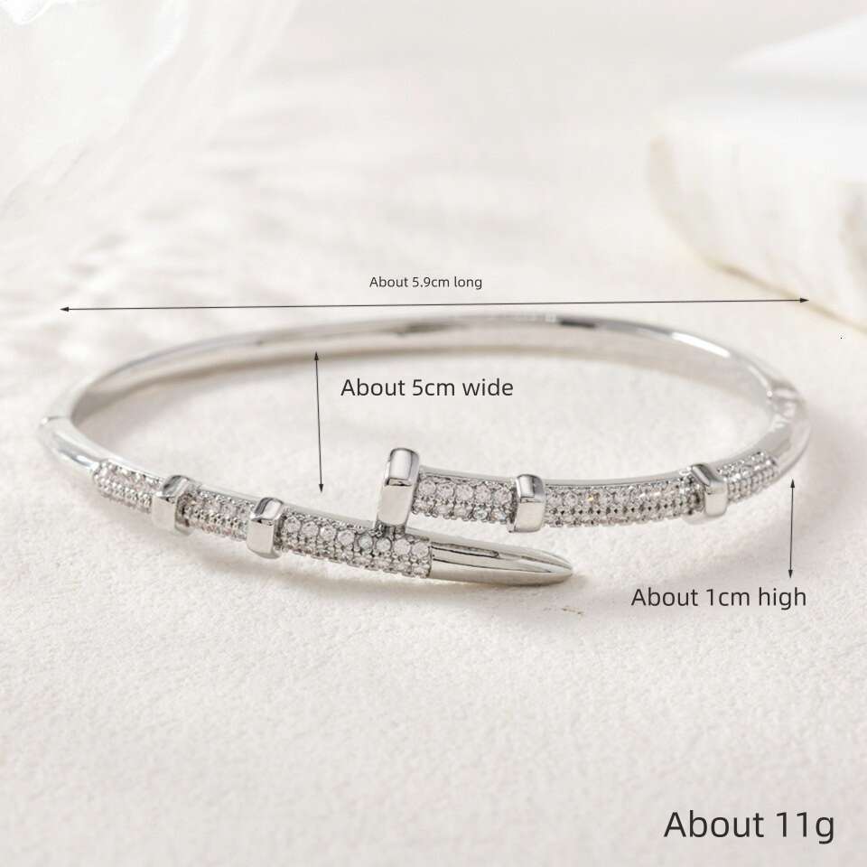 Multiple Alloy Inlaid Zircon Fashion Bracelets High Color Retention Personalized Design Elegant Jewelry for Women