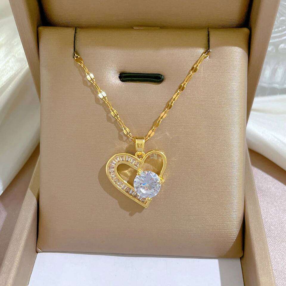 ZAKOL Exquisite Clear Zircon Heart-shaped Pendant Necklace for Women Gold Color Titanium Steel Chain Love Jewelry Gift