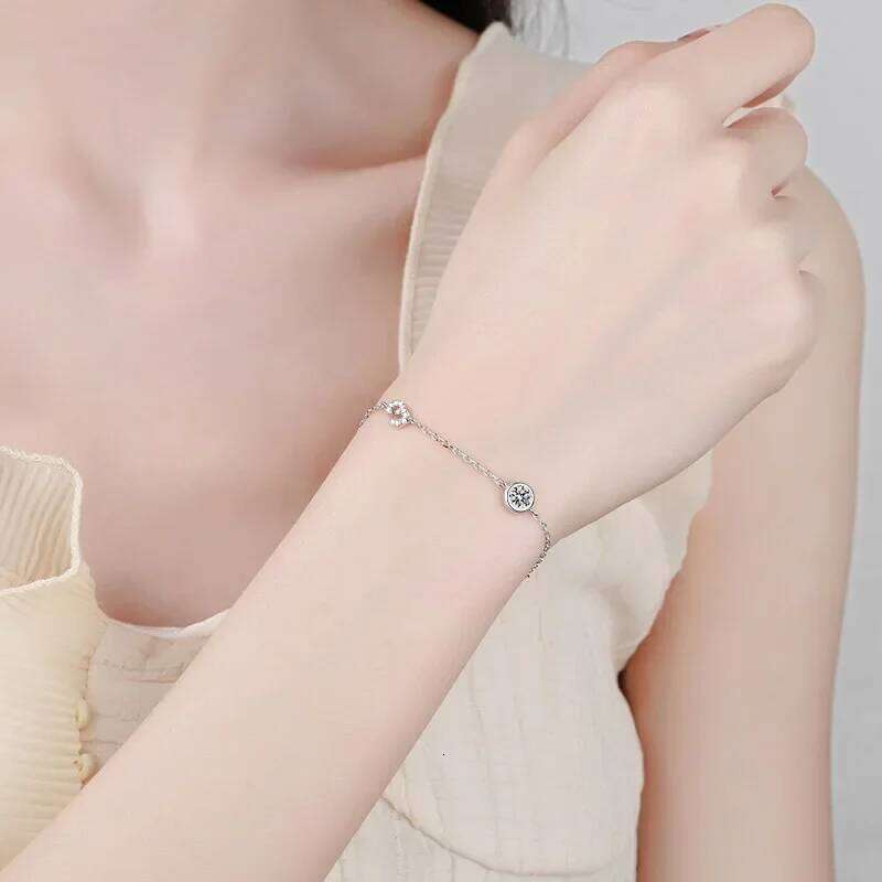 0.5 Ct Moissanite S925 Sterling Silver Bracelets for Women Plated Pt950 Cross O-chain Adjustable Lover's Gift Jewelry 25H1229