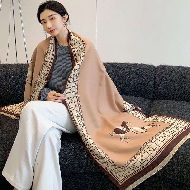 Cashmere Scarf Women 2025 New Autumn Style Gift For Mom's Birthday High-End Shawl Winter Women's Neck Warmer