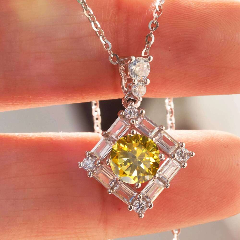 Moissanite Necklace 1ct D Color Round Cut Pendant 18K White Gold Plated Adjustable 925 Sterling Silver Fine Jewelry gift 4a0