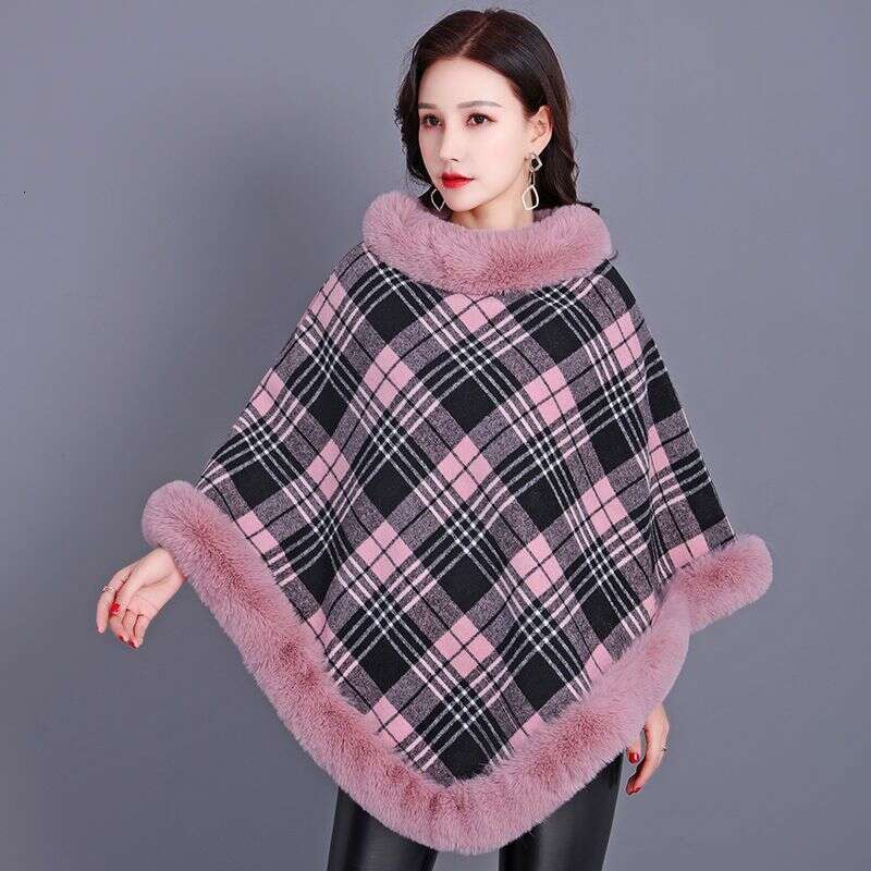 2025 New National Style Authentic Autumn Winter Fur Collar Batwing Sleeve Shawl Cape Women's Knitted Coat