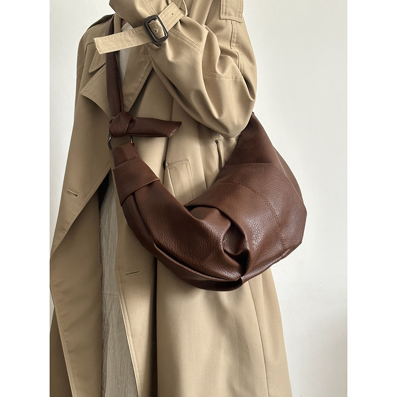 Retro Soft Leather Pleated Dumpling Bag Languid Lazy Wind Leisure Miscellaneous Commuting Shoulder Crossbody Bag Can Be Croissant Bag 2026s hot