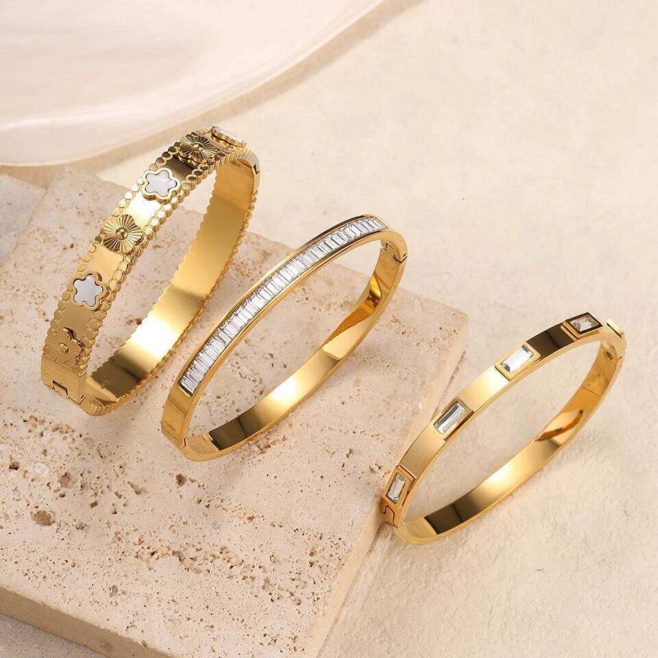 ZAKOL Luxury White Five-leaf Flower Stainless Steel Bracelets Geometric Zircon Bracelet Bangle Aesthetic Jewelry Gift