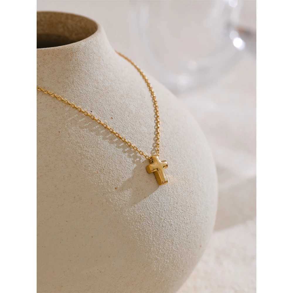 Yhpup Small Waterproof Stainless Steel Chic Cross Casting Charm Pendant Necklace Unique Classic Fashion Jewelry Bijoux Femme Y251227