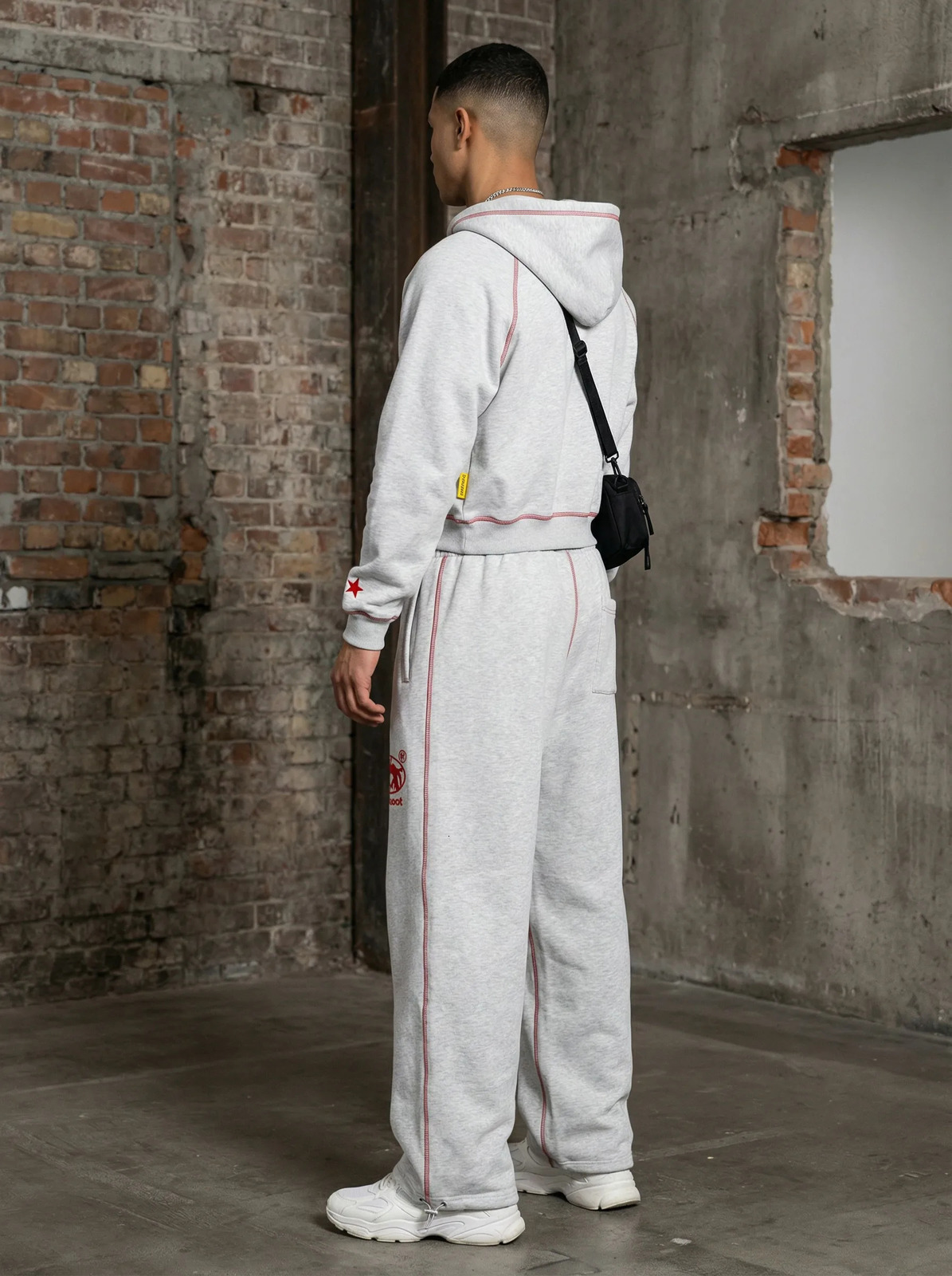 Mens Retro Sports Hoodie Sweatshirt Two Piece Set Y2K Clothing Hip Hop Letter Embroidery Gray Oversized Sweatshirt and Pants Set 251225