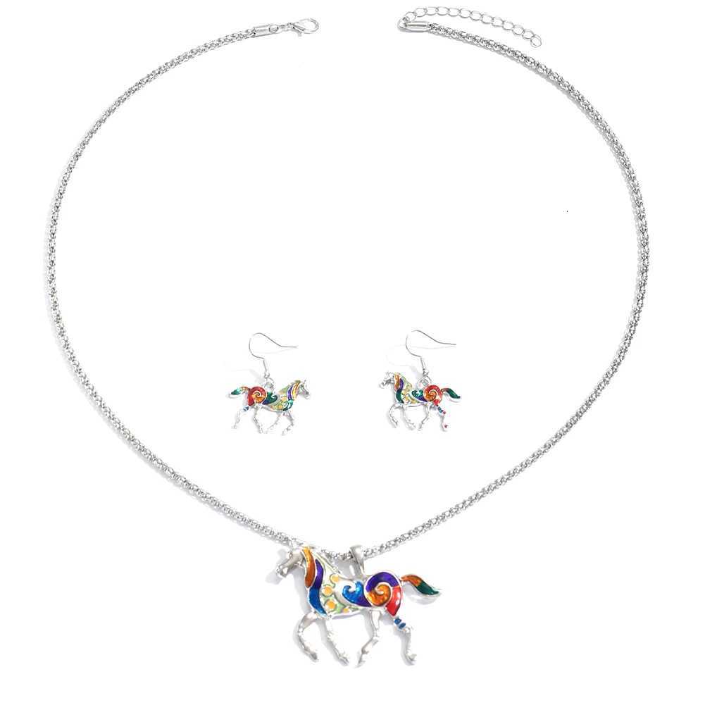 Animal Horses Pendant Necklaces Little Rainbow Horse Jewelry Drops of Oil Glaze Horses Necklace for Teen Girls Horse Lovers Y251227