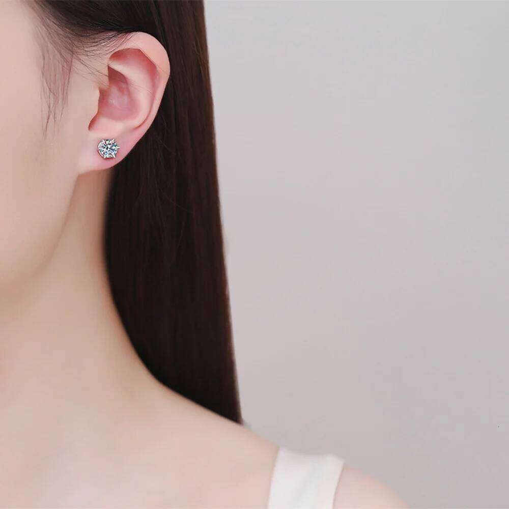 JOIAS HOME S925 Sterling Silver Hole Magnetic Classic 6-claw Ear-studs 1CT Moissanite Earrings for Women Cool Man's Ear Jewelry 04c