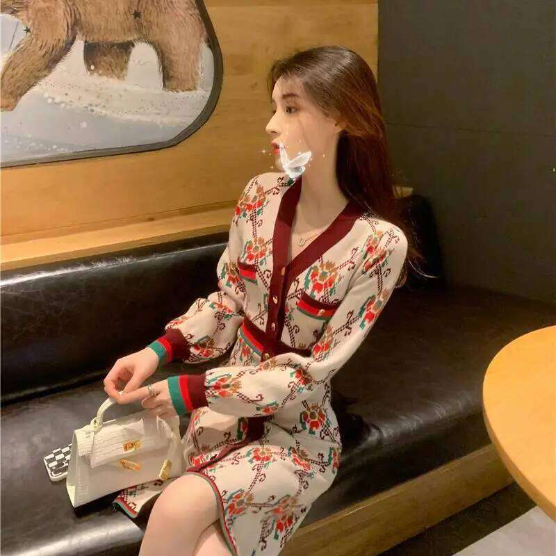 Spring New Elegant Printing Midi Women Clothes Temperament Buttons V-neck Long Sleeve Knitted Dress Female Dresses