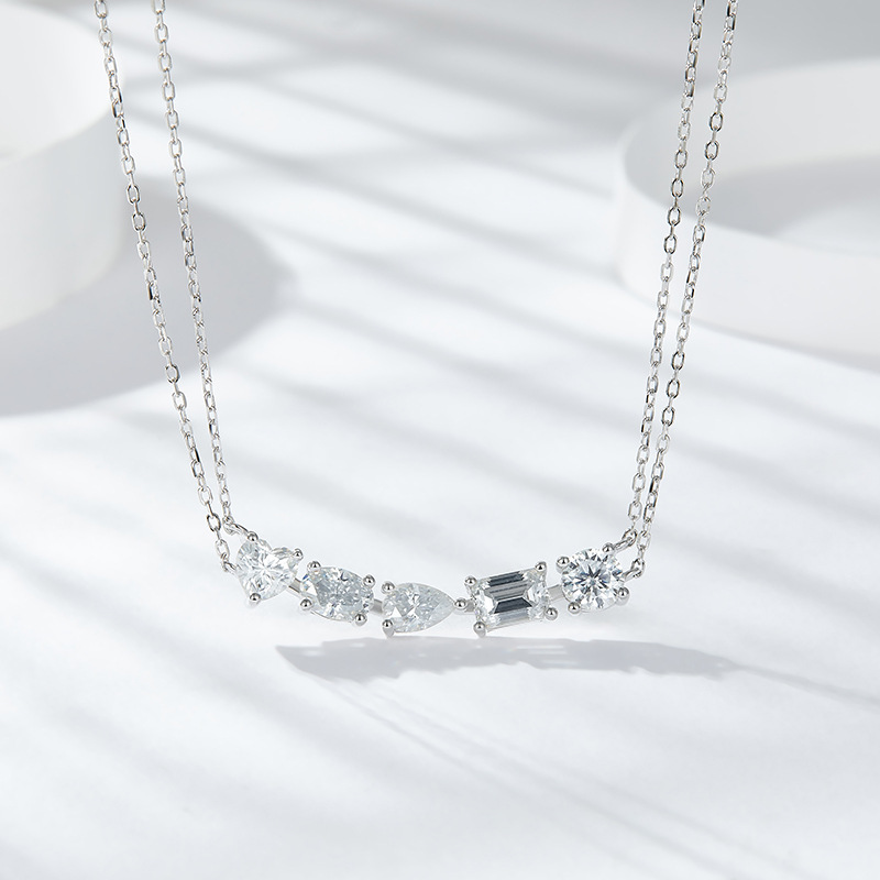Cross-border foreign trade light luxury heart-shaped emerald cut oval water drop Mosanite silver gold-plated necklace