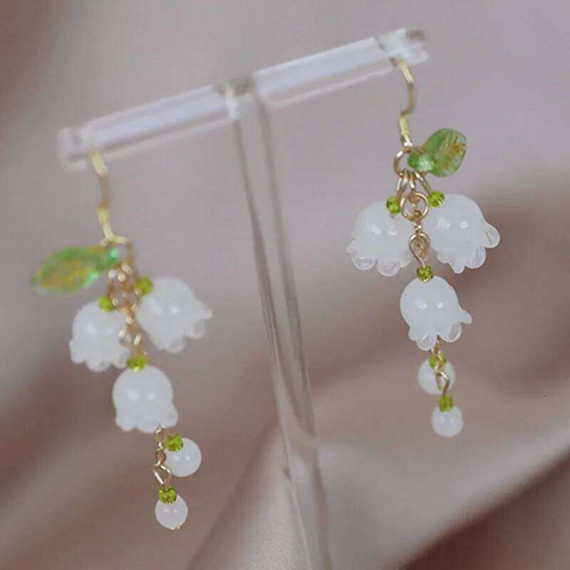 2025 New Sweet Temperament Small Fresh Bamboo White Lily Of The Valley Flower Elegant And Gentle Asymmetric Earrings C251227