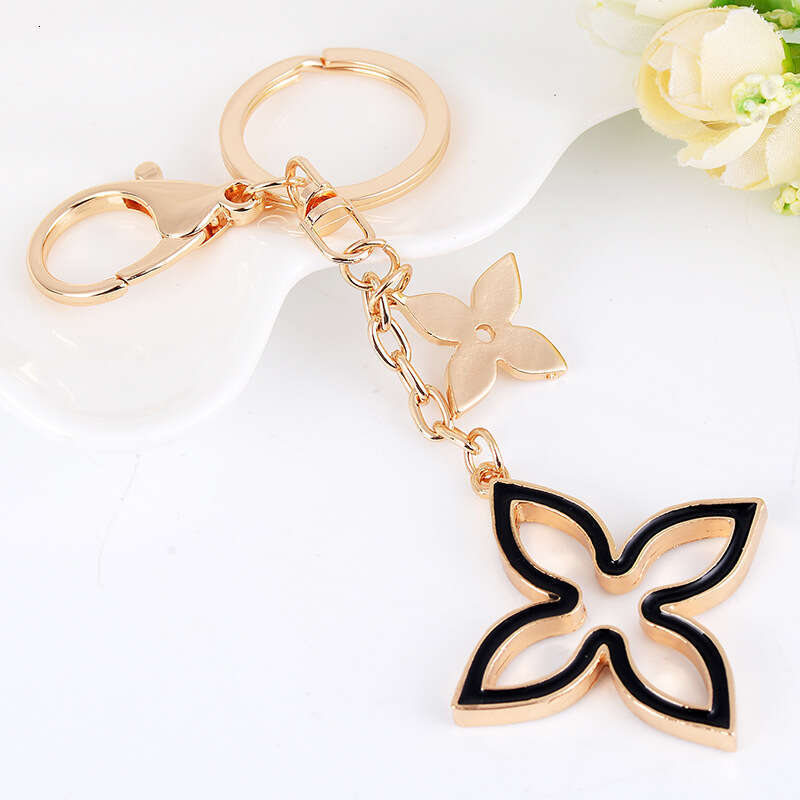 Women's Clover Charm Bracelet Keychain Ornament Hanging Chain metal keyring Hot Sale New Accessories Pearl Bow Pendant Jewelry Free Shipping