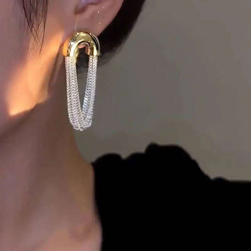 Fashion Metal U Shape Tassel Chain For Women Elegant Silver Color Multi Layer Geometric Personality Earrings Jewelry C251227