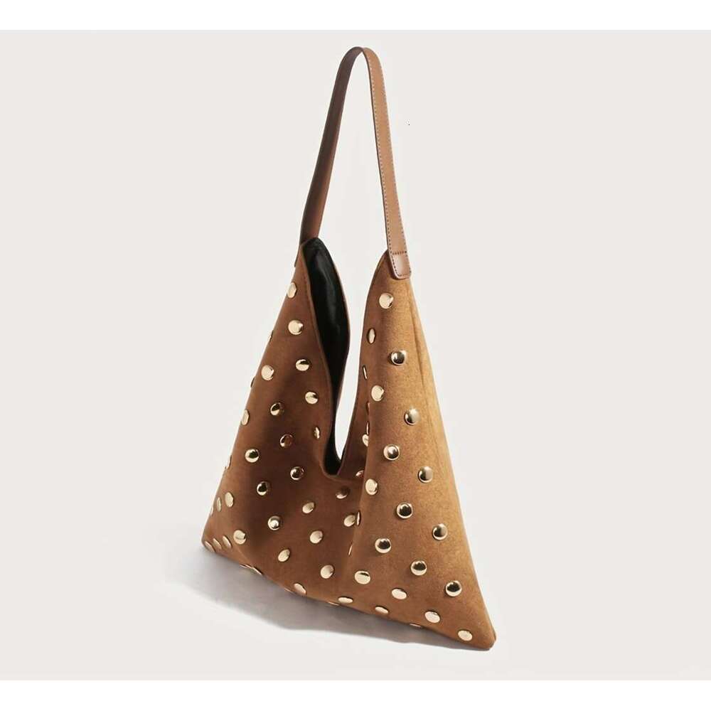 2026 Retro Large Capacity Heavy Duty Women S Bag Elegant Simple Versatile Classic Style Riveted Decoration Suitable For Commuting Office Dating Daily