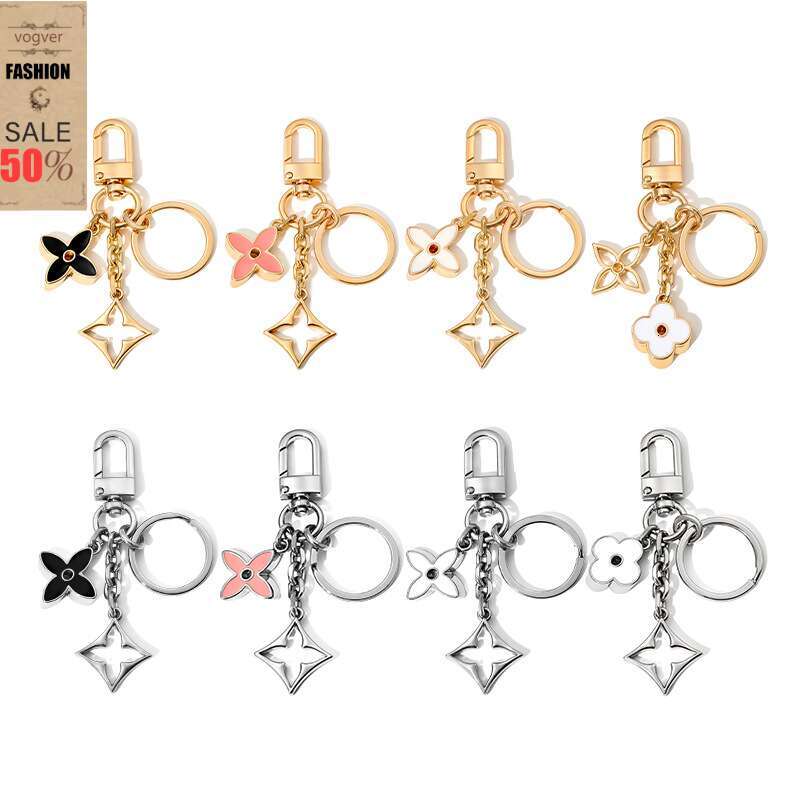 Women's Keychain Ornament Hanging Chain metal keyring Bag High-End Feel Mini Accessories New Metal Pendant Versatile black white pink