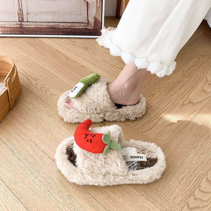 Fun Cute Creative Personality Green Onion Plush for Women, Autumn and Winter Outdoor Thick Sole Non-Slip Comfortable Furry Slippers