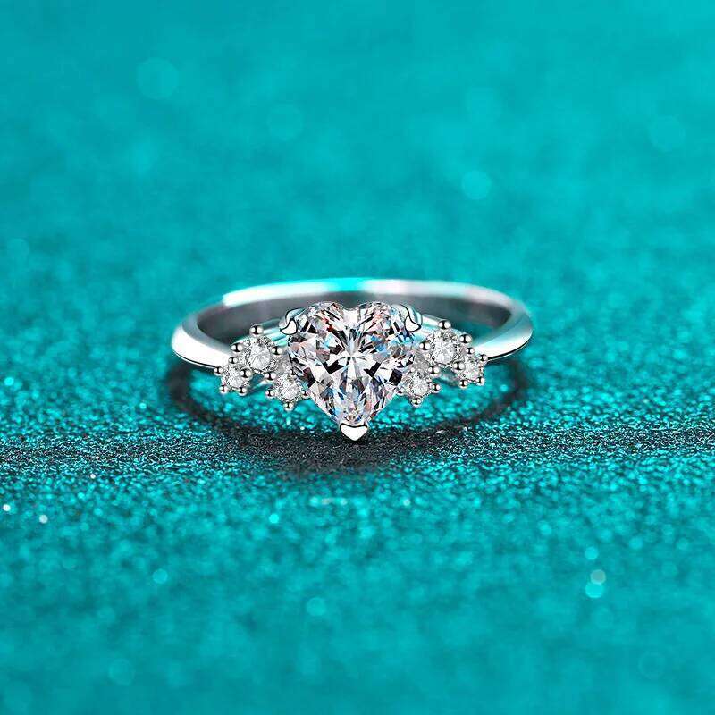 18K gold women's pt950 platinum proposal inlaid with heart-shaped moissanite ring, simple temperament 3e8