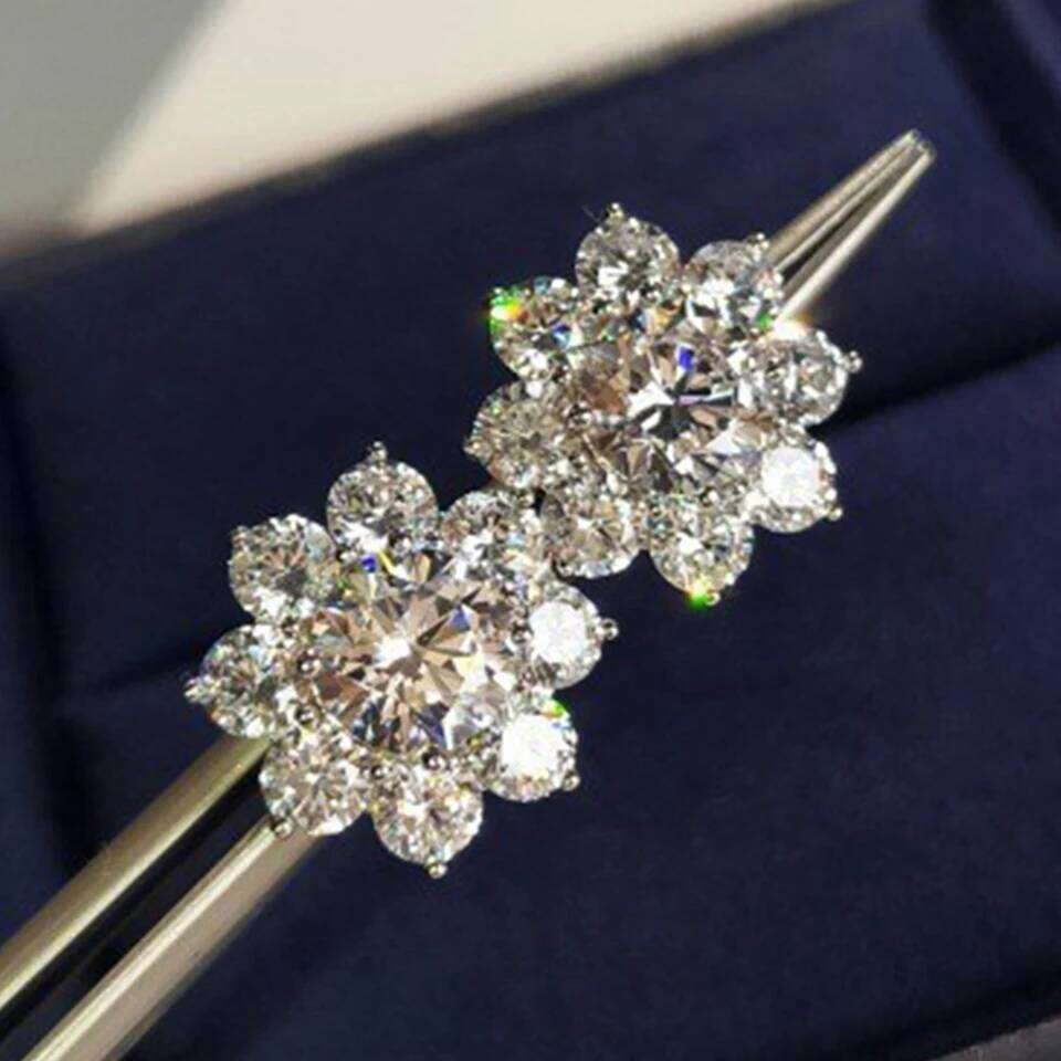 ZAKOL Shiny Dazzling SunFlower AAA Zirconia Stud Earrings Exquisite Sliver Color Ear Accessories Women's Party Jewelry Gift