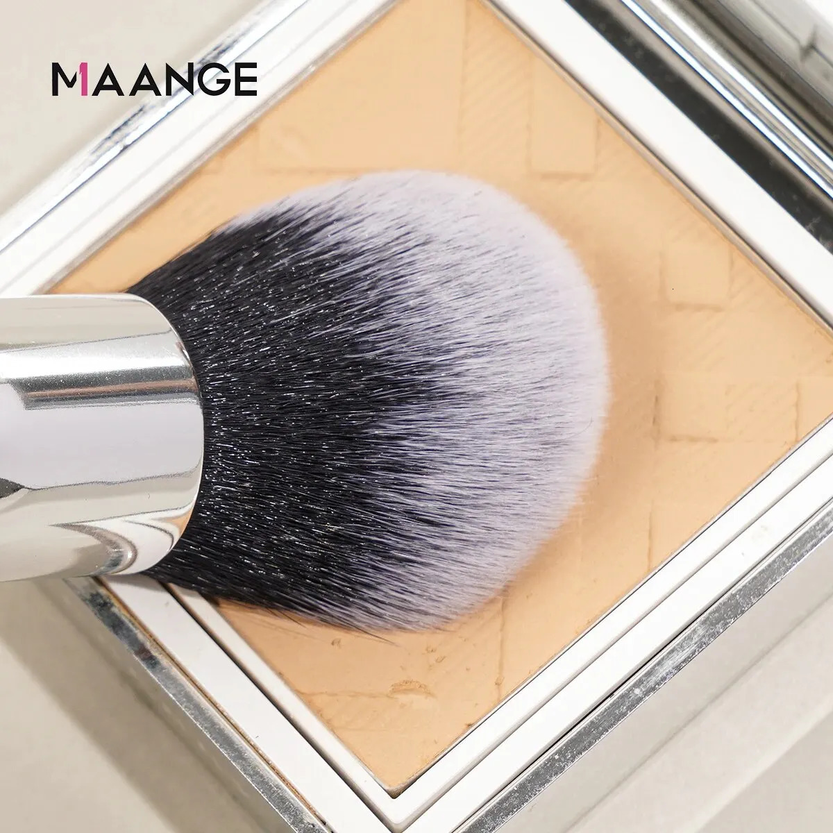 MAANGE 4Pcs Makeup Brushes with Case Foundation Concealer Powder Brush Soft Fluffy Bristles Big Cosmetic Set 251215