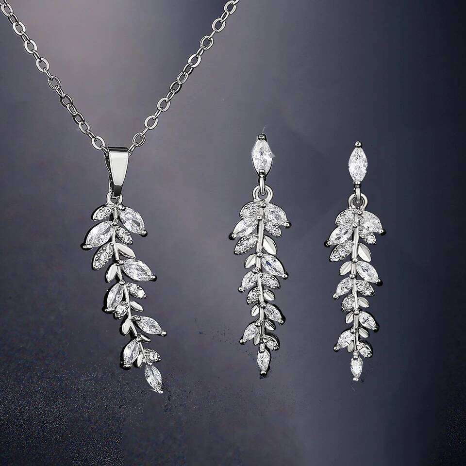 ZAKOL Exquisite Marquise Zircon Niche Leaves Pendant Necklace for Women Girls Versatile Copper Shiny CZ Wedding Jewelry Gift