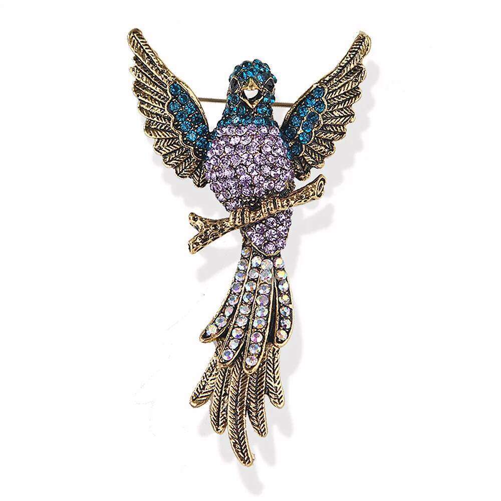 ZAKOL Exquisite Full Crystal Luxury Hummingbird Brooches Badges for Women Men High-end Classic Animal Pins Buckles