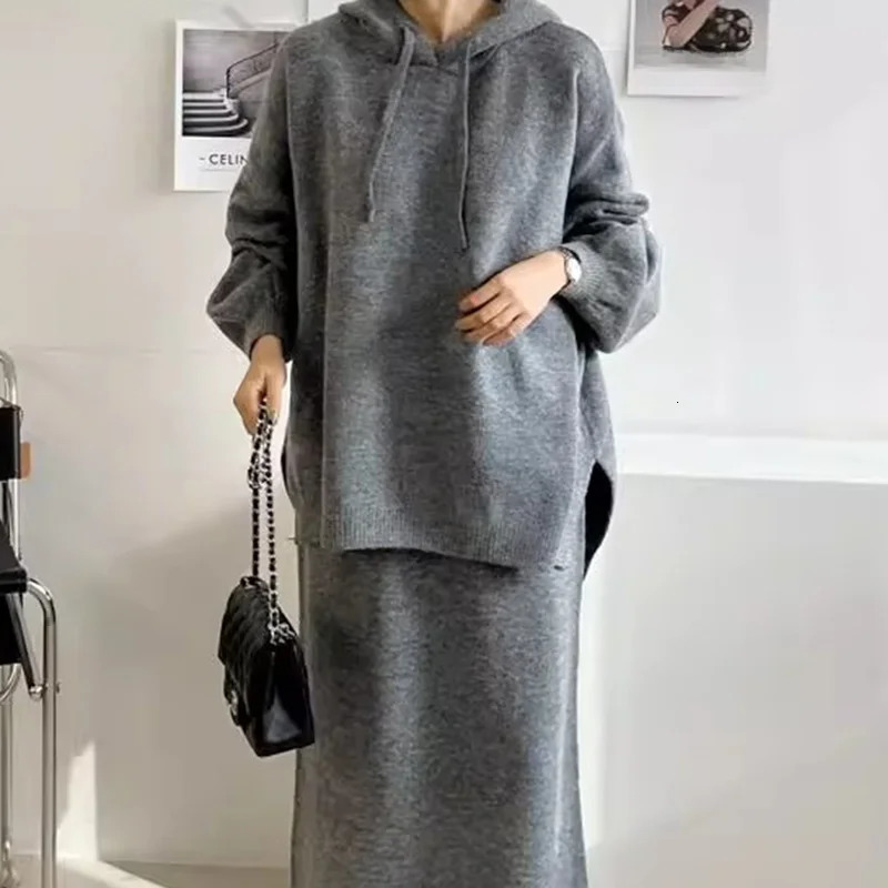 Chic Autumn Winter Vintage Lazy Sle Long Sve Hoodie Knitted Sweater Ba Split Knitted Skirt Set Womens Faion En 251219