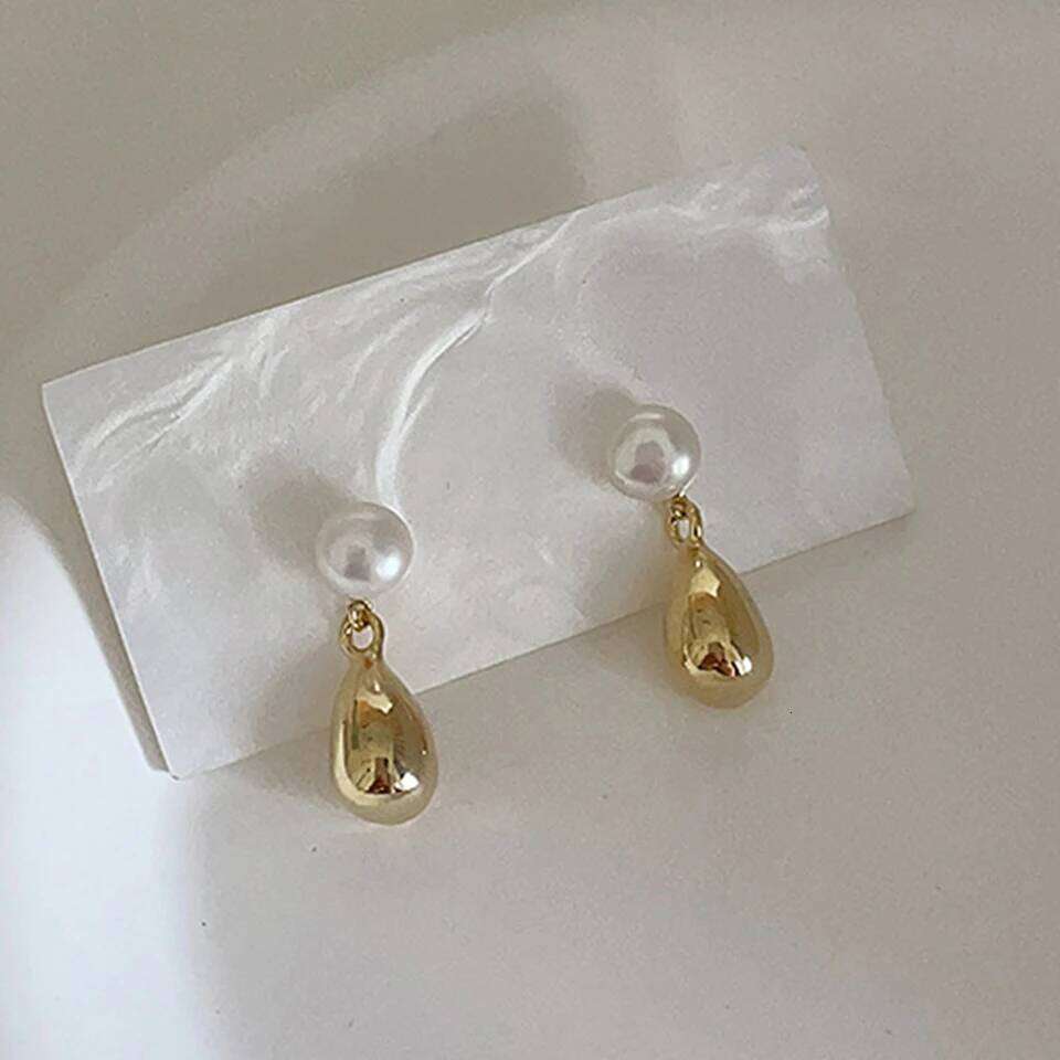 ZAKOL Fashion Elegant Teardrop Pear Imitation Pearl Drop Earrings Simple Versatile Jewelry Gift For Women