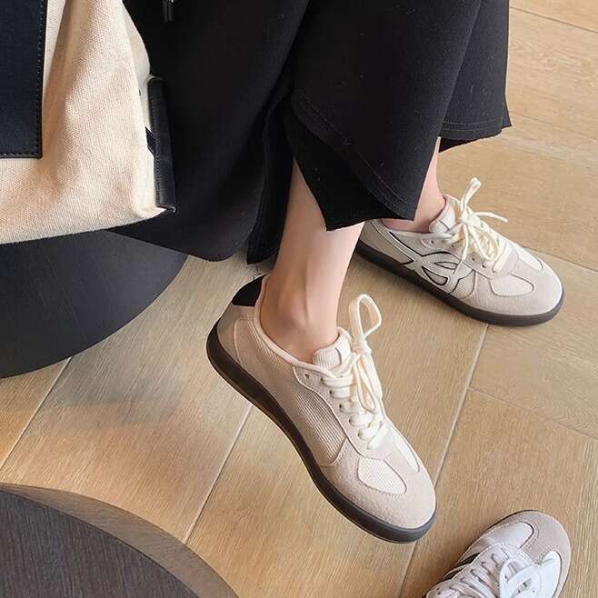 Internet Celebrity Winter New Women's Sports Outdoor Comfortable Breathable Thick-Soled Sneakers Front Lace Campus Style Casual Shoes