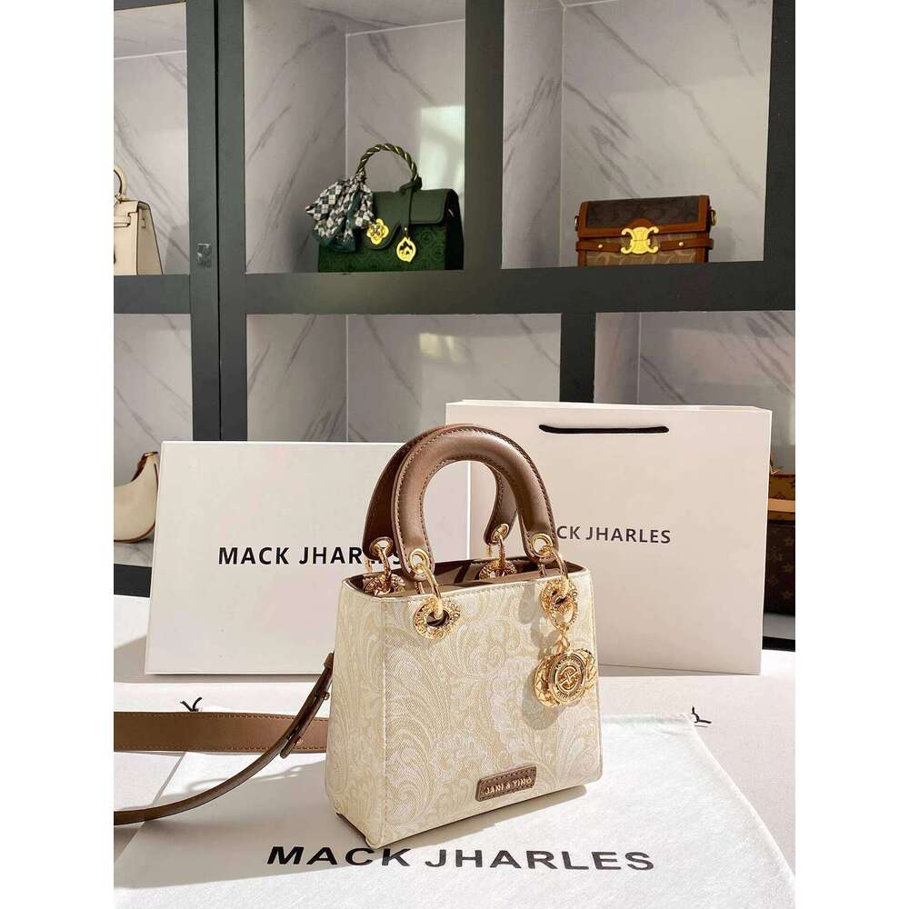 MACK JHARLES Chinese Style Heavy Craft Princess Diana for Women 2025 Autumn New High-end Handheld Small Square Bag