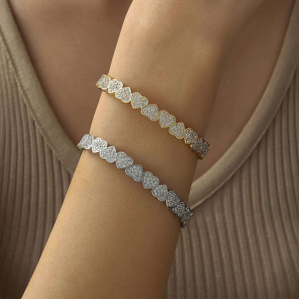 ZAKOL Trendy Shiny Zircon Heart-Shaped Open Bracelet Luxury Zirconia Hip-hop Rock Fashion Personalized Wrist Jewelry