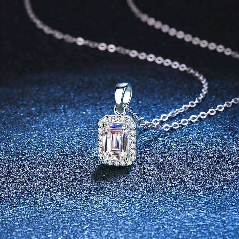 18K Gold Inlaid Pendant, Women's Rectangular Emerald D-color Moissanite PT950 Platinum Necklace, Redion Cut Diamond d66