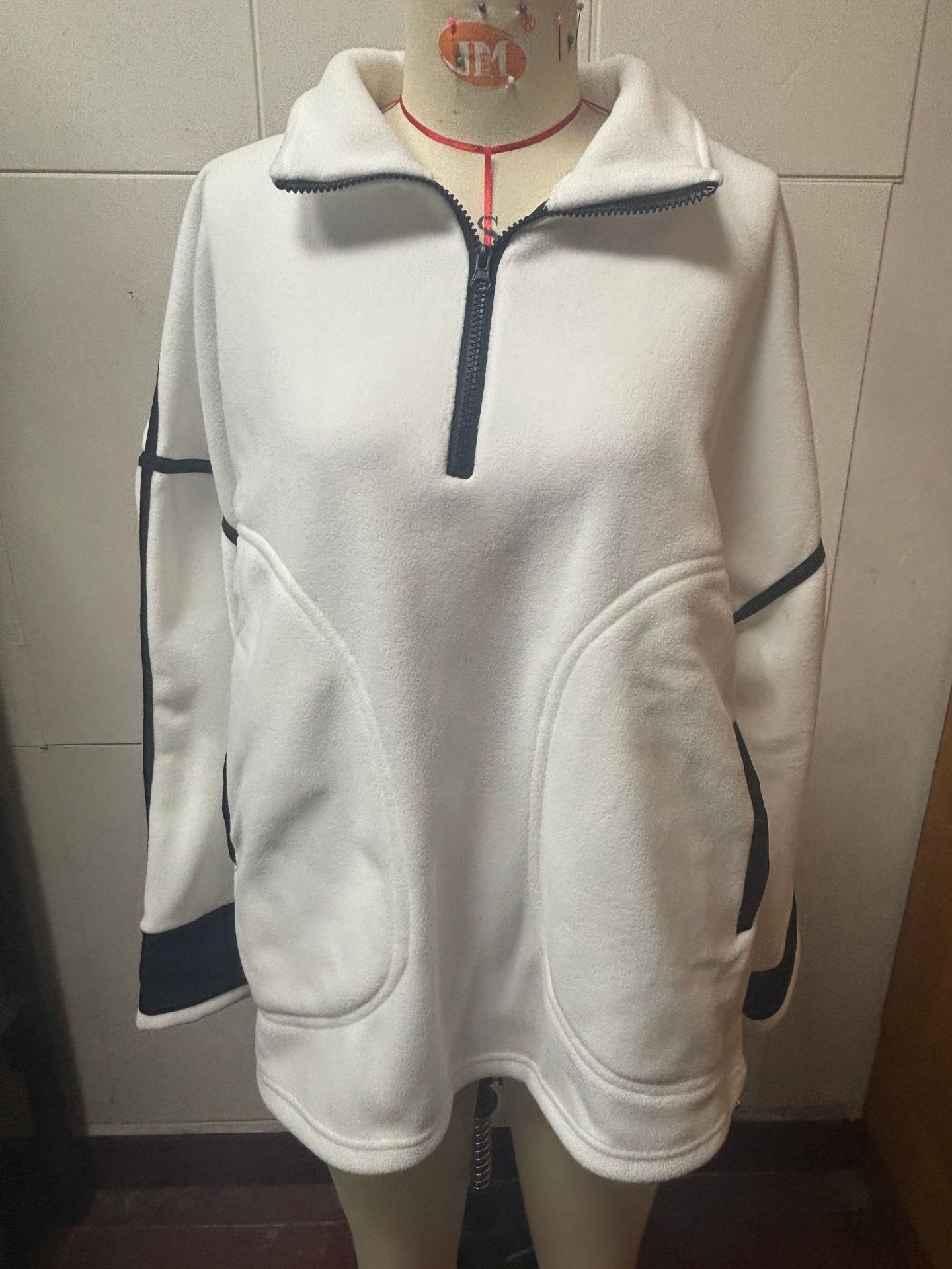 Women's Half Zip Patchwork Sweatshirt Casual Fashion Long-Sleeve Stand Collar Pullover Versatile Color-Block Polar Fleece Top With Pocket