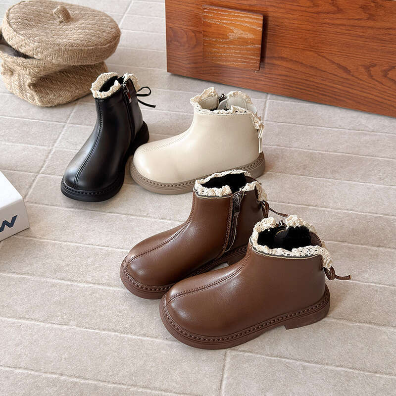 Ins British Style Martin 2025 Autumn Winter New Girls Lace Trim Leather Soft Sole Fleece Short Boots