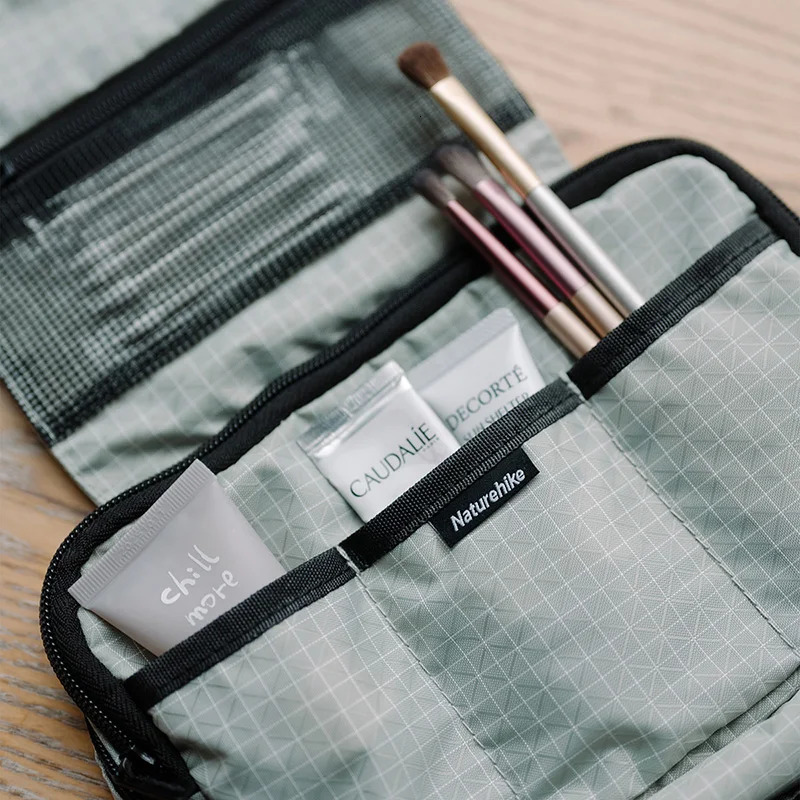 SN03 Travel Hanging Toiletry Bag Water-proof Cosmetic Storage Bag PVC Wet Dry Separated Bag Camping Hiking Wash Bag251222