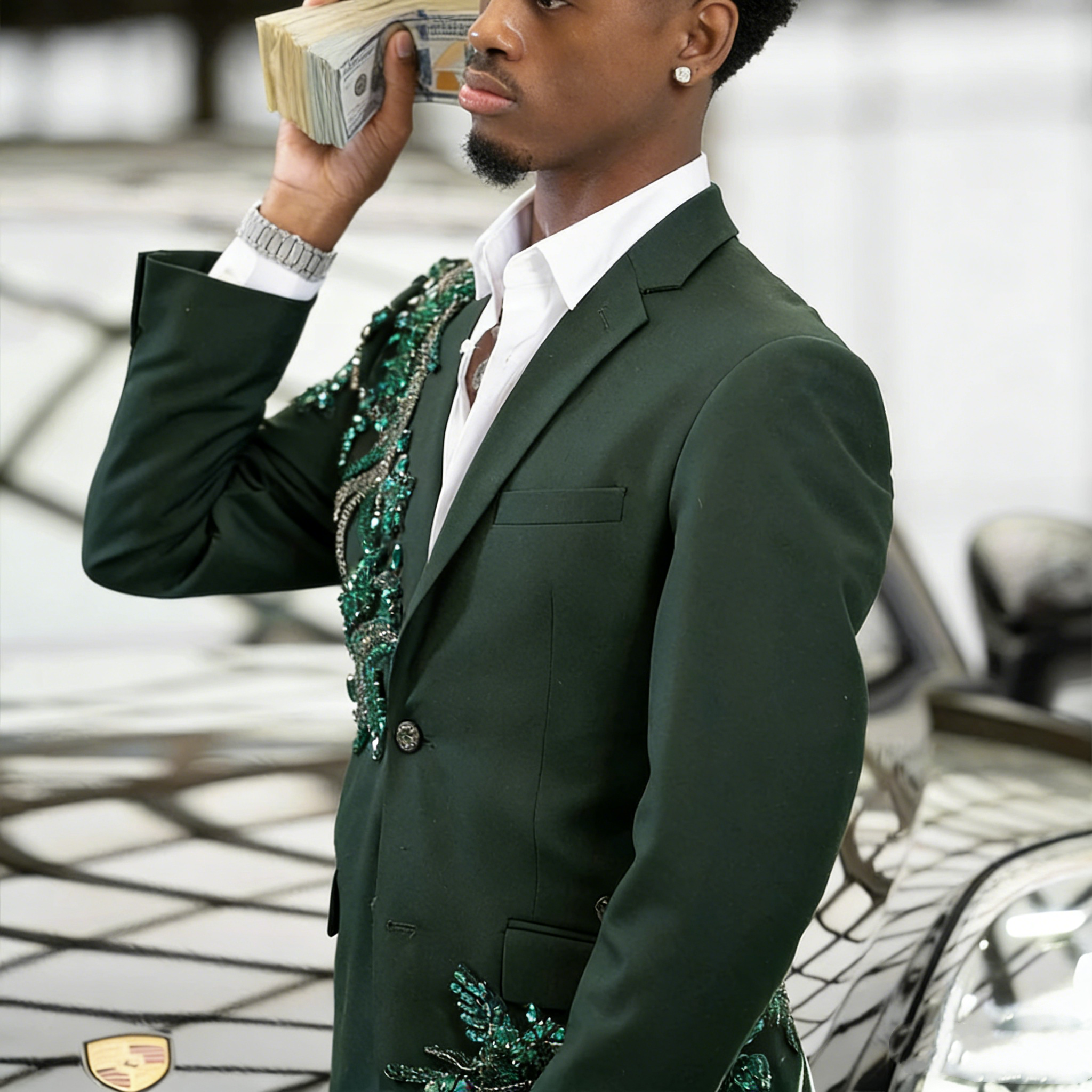 Luxury Men Suits Jacket Crystal Appliques Tailor-Made 2 Pieces Notched Lapel Blazer Two Button Groom Customized Coat Pants Plus Size