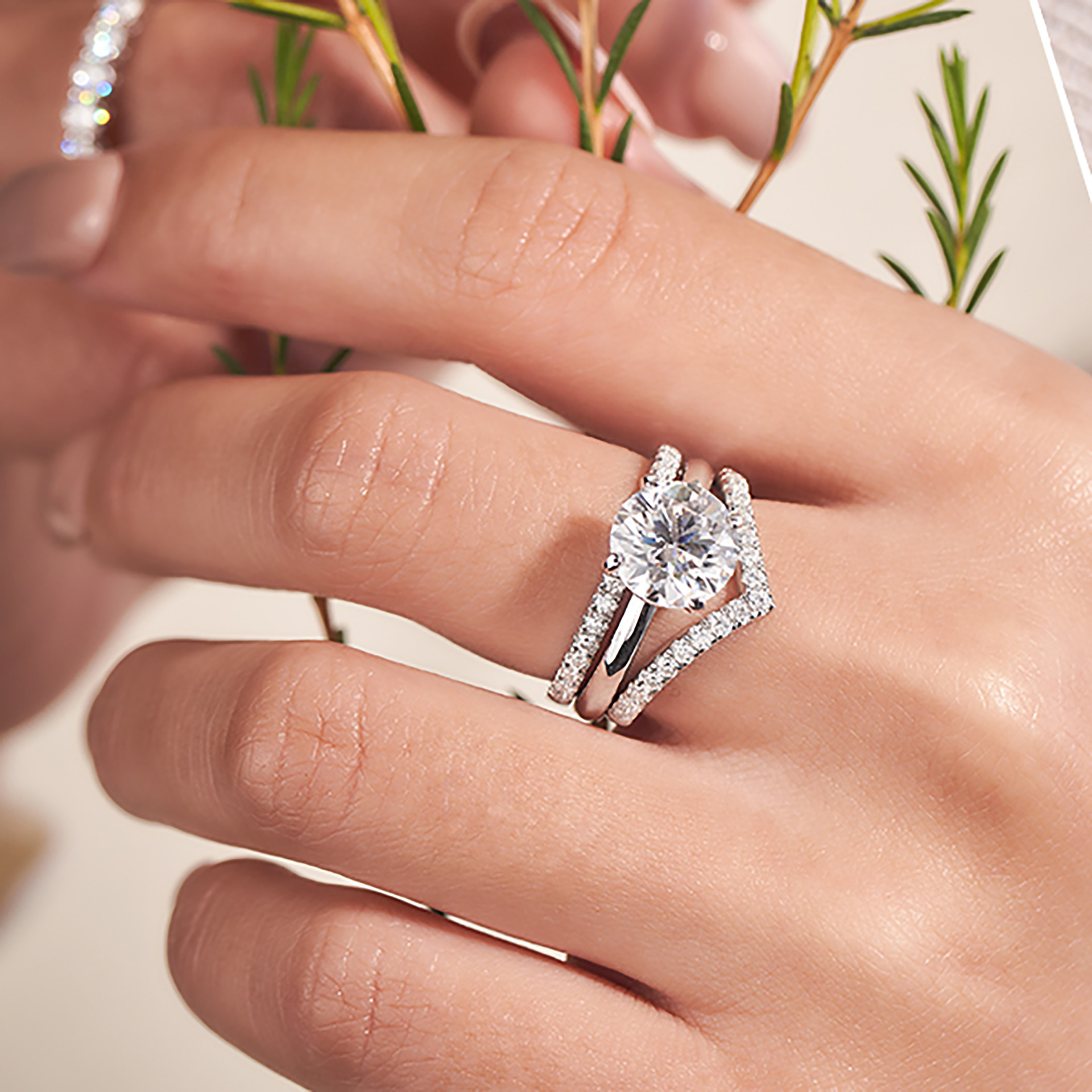 Luxury Brand Designer Jewelry Tiktok Hot-Selling Internet Celebrity Live Classic Diamond Ring Three Lives Three Worlds Couple Rings Twist Rope Zircon 