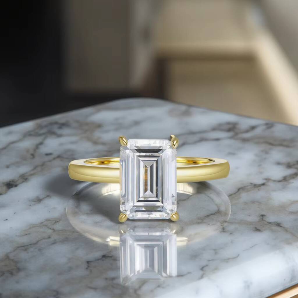 3ct Emerald Shape VVS1 Clarity Moissanite Diamond Engagement Ring Elegant Finger Rings