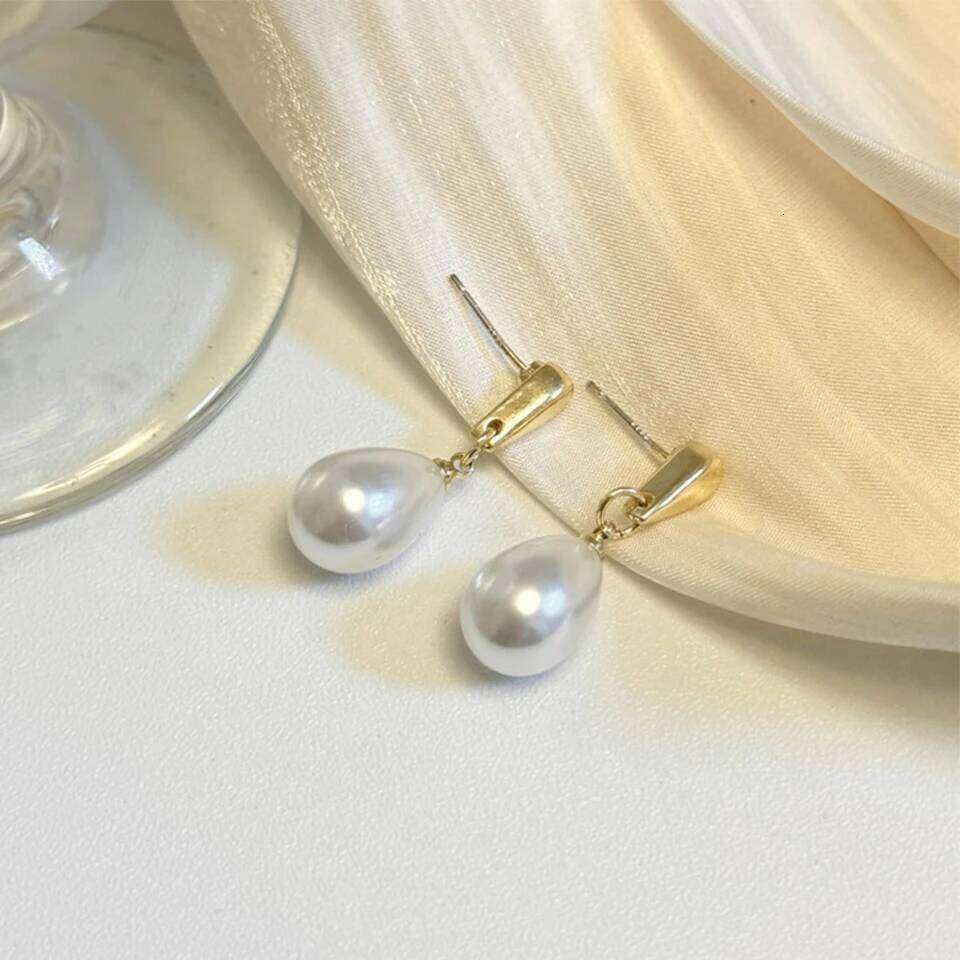 ZAKOL Fashion Elegant Teardrop Pear Imitation Pearl Drop Earrings Simple Versatile Jewelry Gift For Women